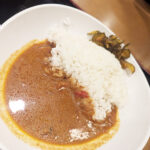 週イチの新宿のそば屋で本格スパイシーなカレーをいただく