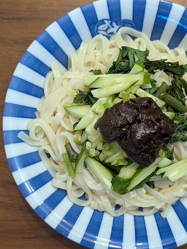 焼肉食べて体力つけて、前日深夜に大阪まで一気に移動