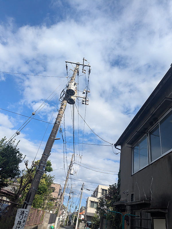 いつもと違うスタジオで新曲の駒を進めるDARUDEMATIAN