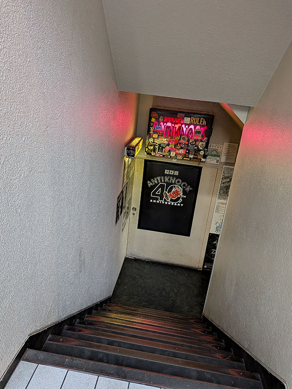 インドネシアから来たRosemaryのJAPAN TOURサポートで20年ぶりの新宿ANTIKNOCK