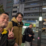 年末満員御礼の病院の待合室と今年最後の新宿へ