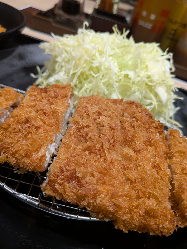 荻窪の贔屓の店で晩酌の夜