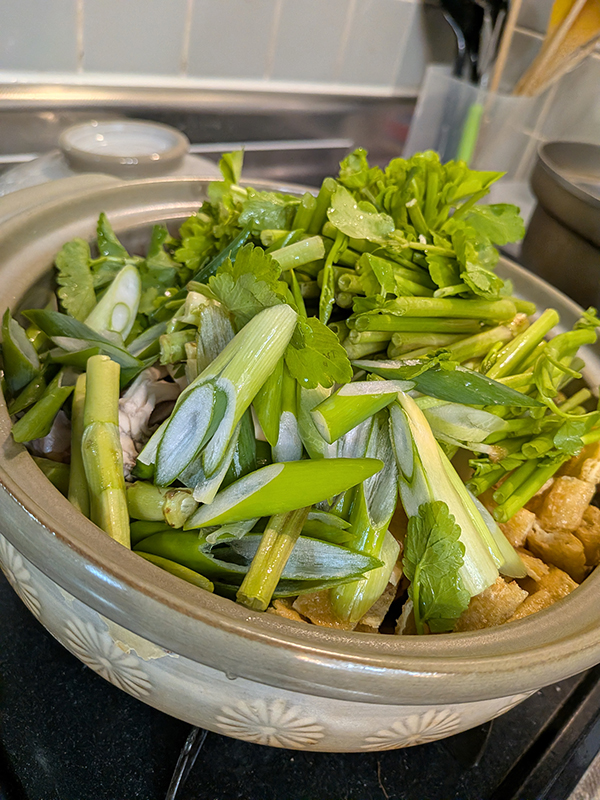 仙台名物のせり鍋に挑戦