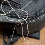 飛行機に乗せるギターケースの修理